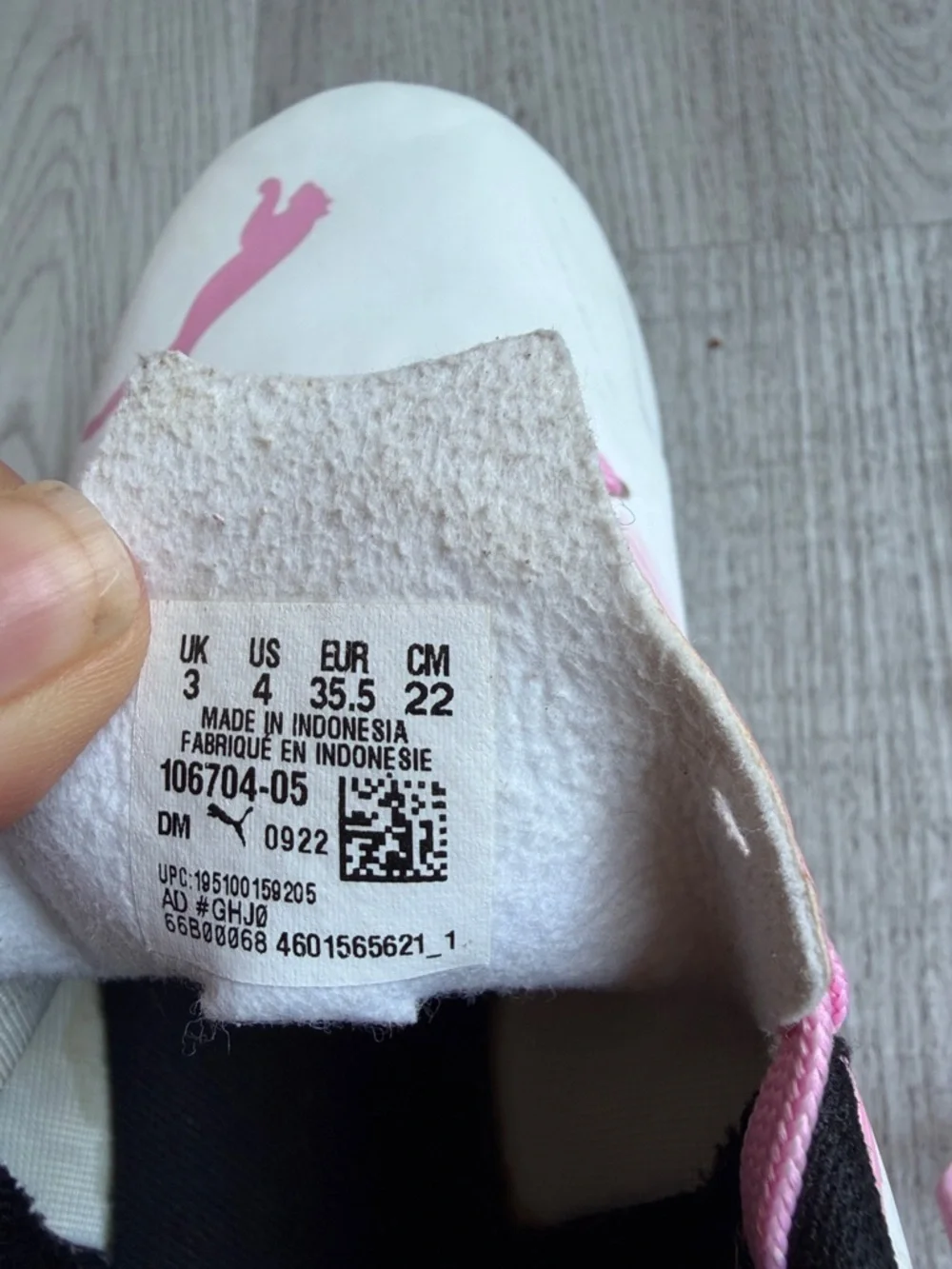 Puma‎ Kids White and Pink Lace-Up Sneakers